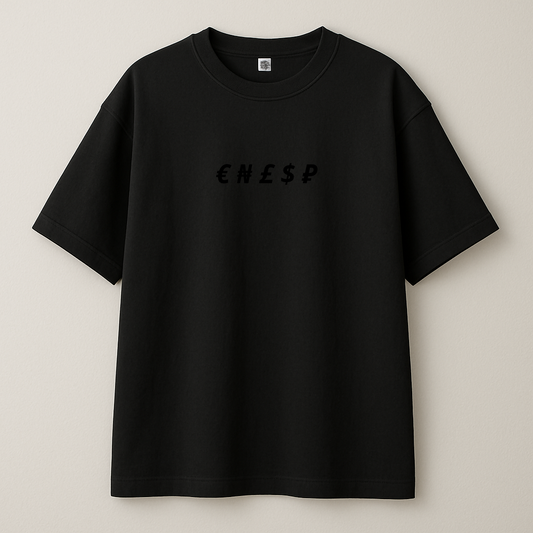 T-shirt D. Oversize full black